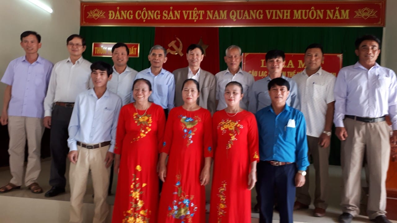 Lễ ra mắt câu lạc bộ liên thế hệ tự giúp nhau thôn Thuần Nhất, xã Phú Lộc